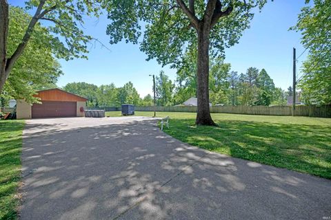 Tiny photo for 810 Plaza Drive, Evansville, IN 47715 (MLS # 202618364)