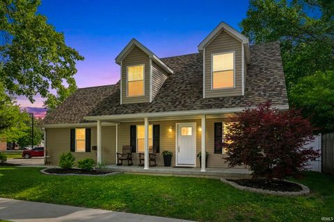Tiny photo for 402 E Monroe Street, Delphi, IN 46923 (MLS # 202619364)