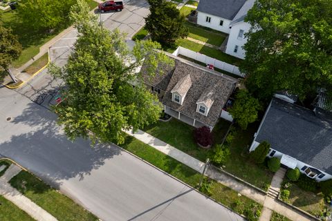 Tiny photo for 402 E Monroe Street, Delphi, IN 46923 (MLS # 202619364)