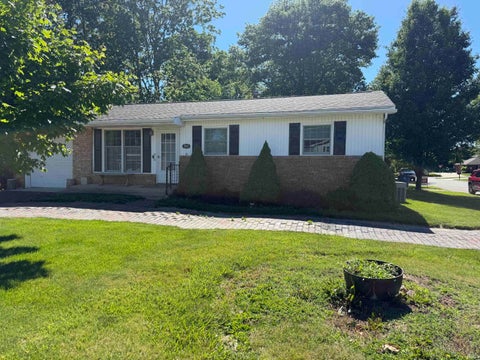 Tiny photo for 1062 Alber Street, Wabash, IN 46992 (MLS # 202623157)