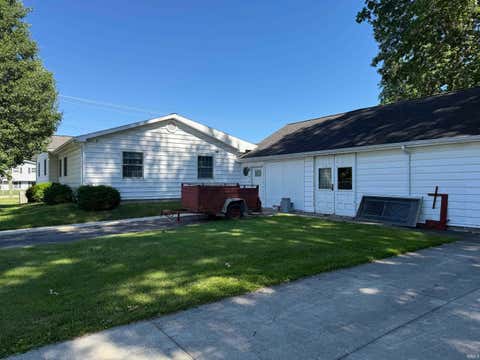Tiny photo for 1062 Alber Street, Wabash, IN 46992 (MLS # 202623157)
