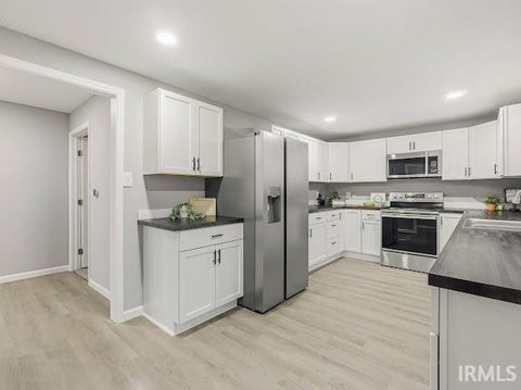 Tiny photo for 1201 E 30th Street, Marion, IN 46953 (MLS # 202629194)