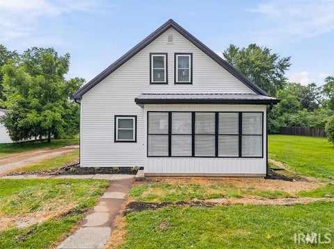 Tiny photo for 1201 E 30th Street, Marion, IN 46953 (MLS # 202629194)