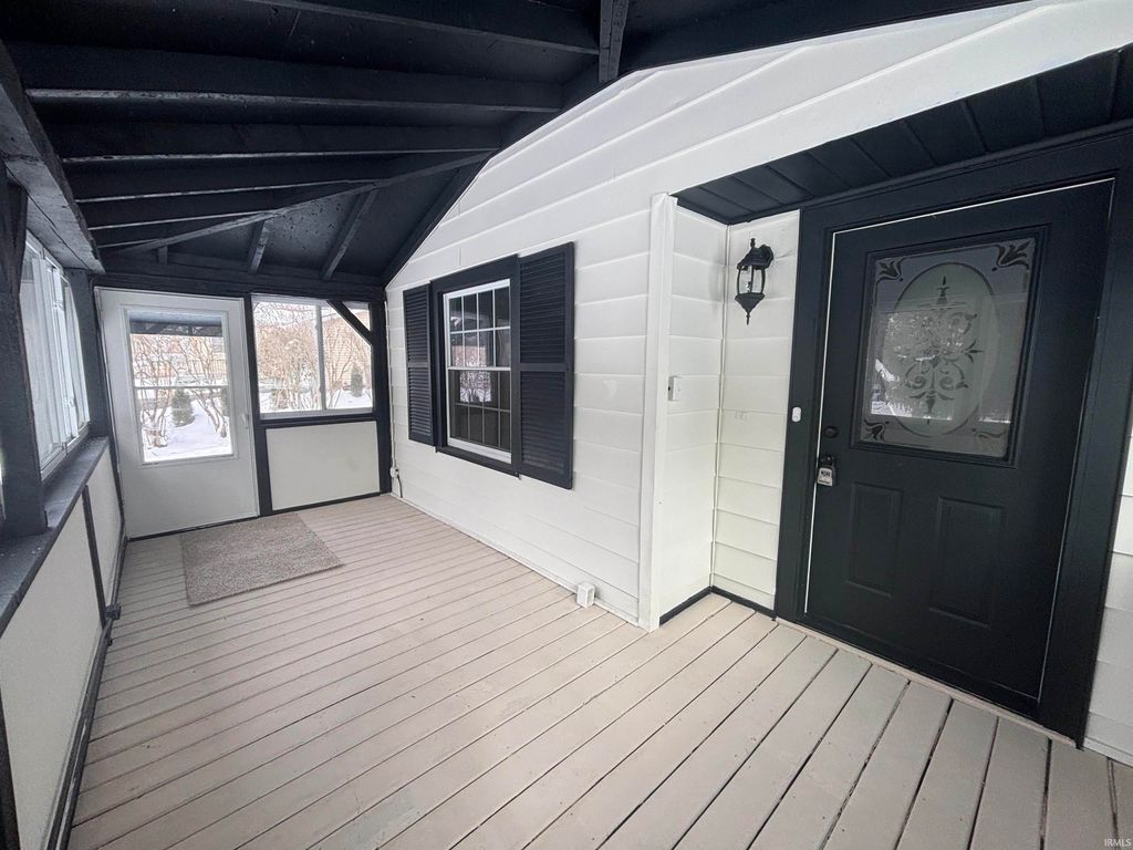 Photo of 3725 Hazelhurst Drive, Fort Wayne, IN 46804 (MLS # 202603524)