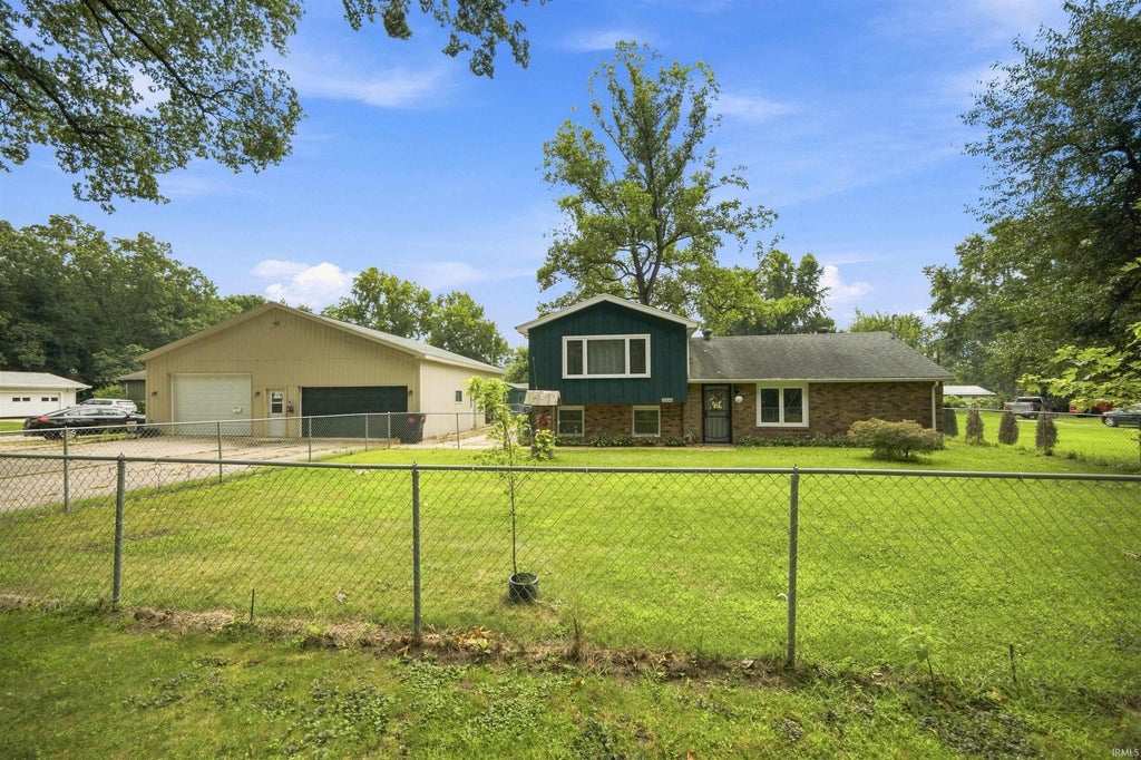 Photo of 30046 County Road 108 Road, Elkhart, IN 46514 (MLS # 202636091)