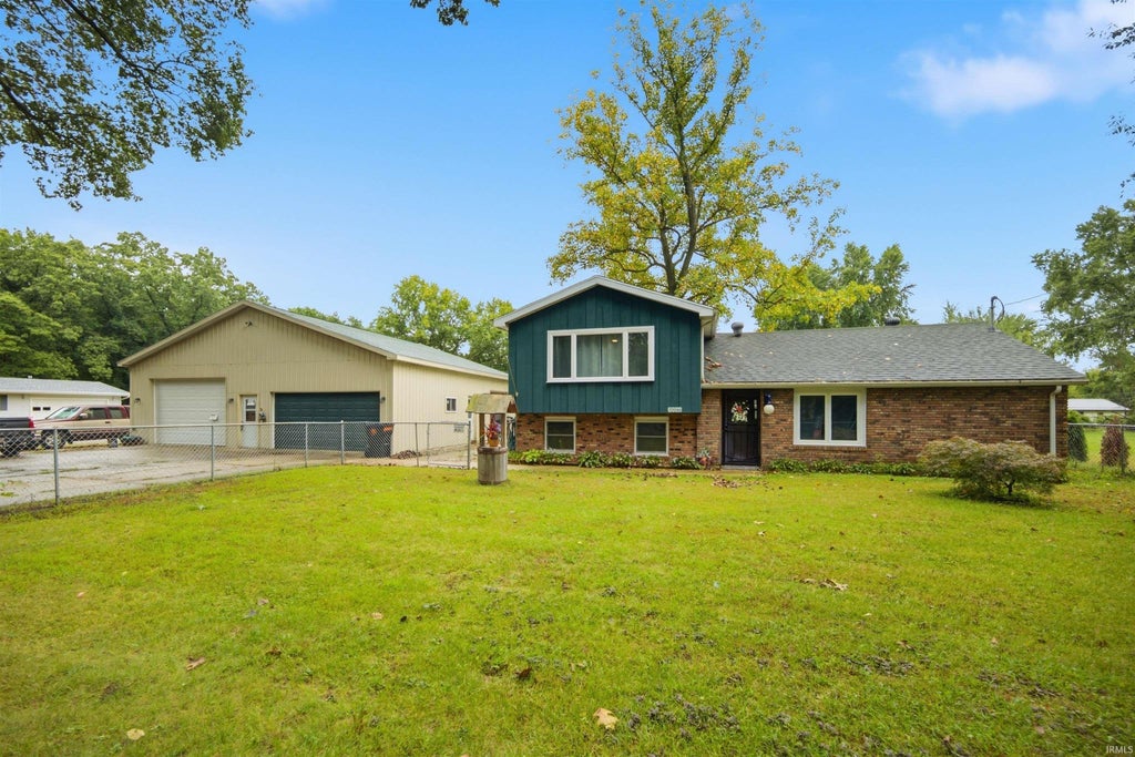 Photo of 30046 County Road 108 Road, Elkhart, IN 46514 (MLS # 202636091)