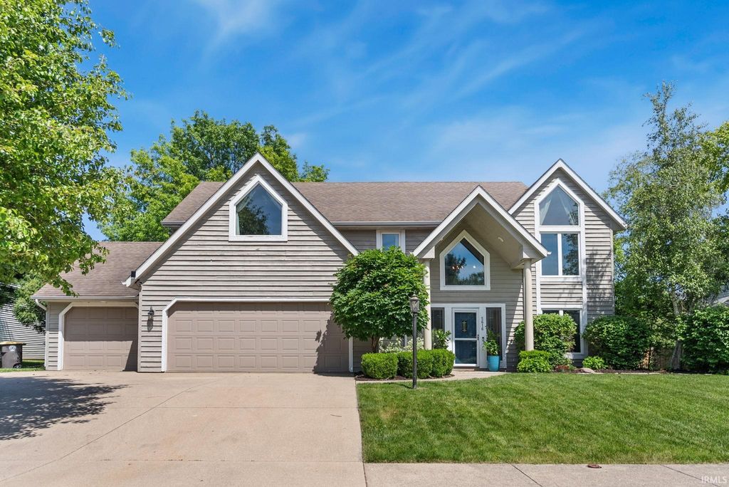 Photo of 5616 Quail Canyon Drive, Fort Wayne, IN 46835 (MLS # 202621884)
