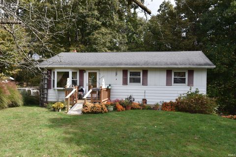 Photo of 7155 S Shields Ridge Rd Rd, Bloomington, IN 47401 (MLS # 202541196)