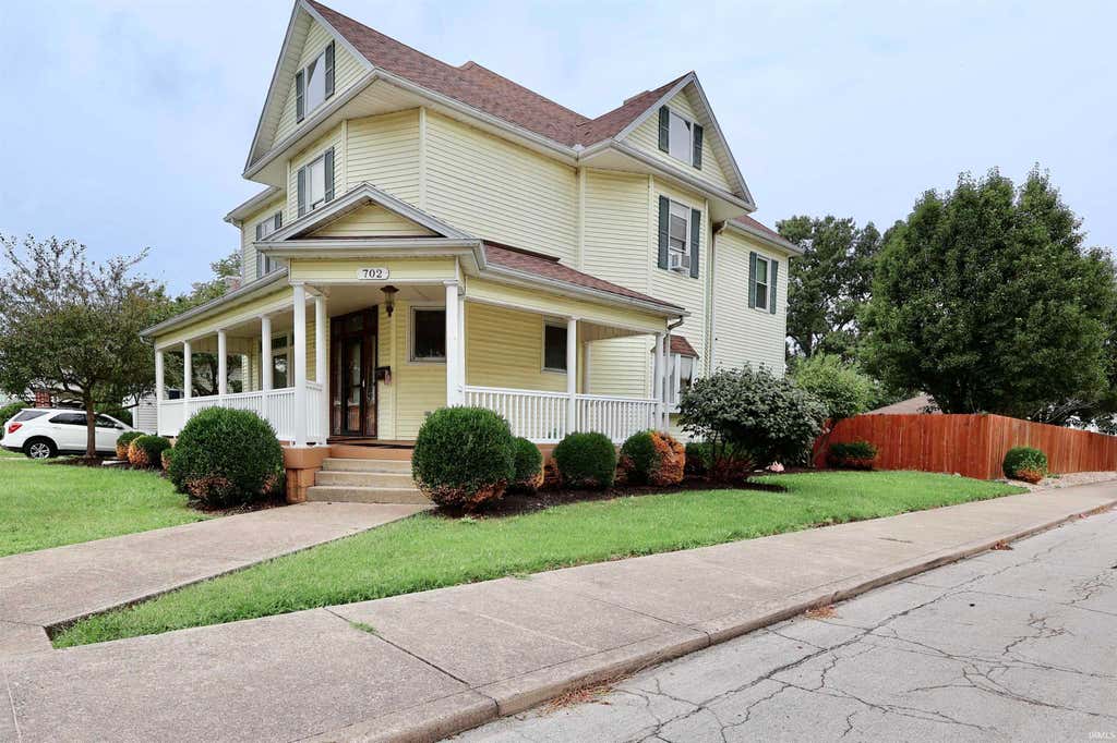 Photo of 702 W Hickory Street, Union City, IN 47390 (MLS # 202633454)