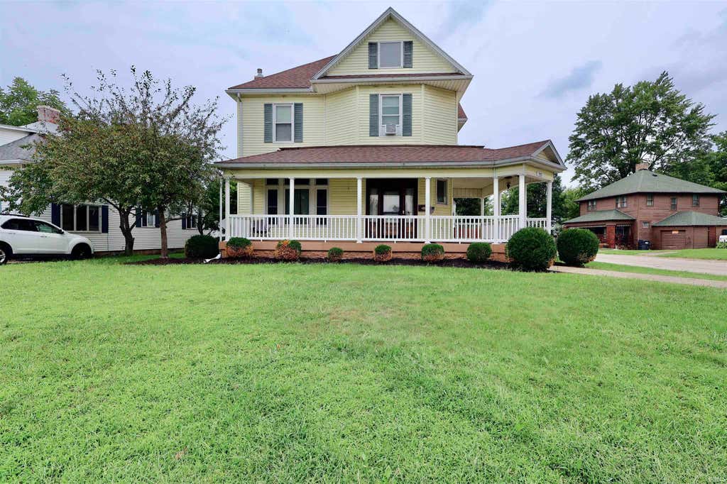 Photo of 702 W Hickory Street, Union City, IN 47390 (MLS # 202633454)