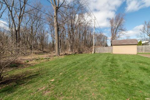 Tiny photo for 4915 Selkirk Drive, South Bend, IN 46614 (MLS # 202612458)