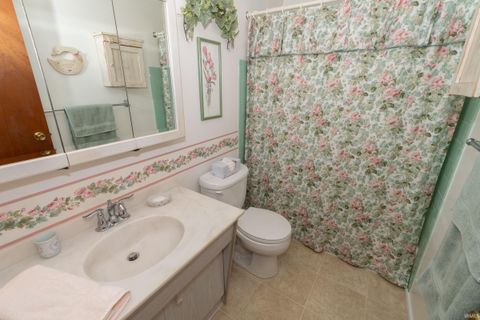 Tiny photo for 4915 Selkirk Drive, South Bend, IN 46614 (MLS # 202612458)