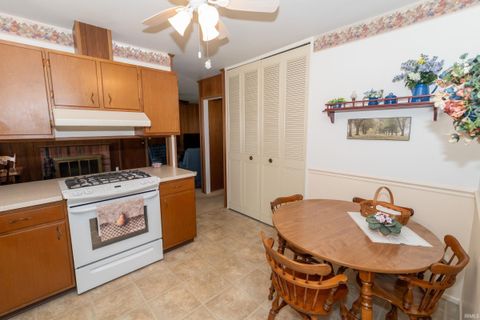 Tiny photo for 4915 Selkirk Drive, South Bend, IN 46614 (MLS # 202612458)