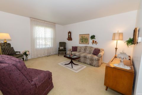 Tiny photo for 4915 Selkirk Drive, South Bend, IN 46614 (MLS # 202612458)