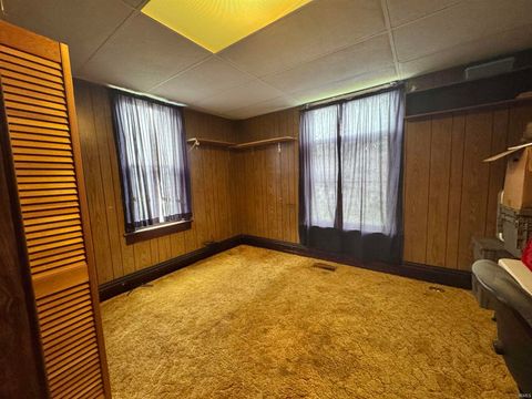 Tiny photo for 21 W Columbia Street, Logansport, IN 46947 (MLS # 202540575)