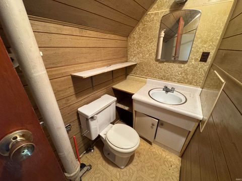 Tiny photo for 21 W Columbia Street, Logansport, IN 46947 (MLS # 202540575)