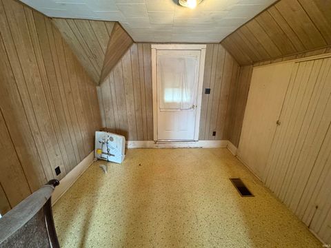 Tiny photo for 21 W Columbia Street, Logansport, IN 46947 (MLS # 202540575)