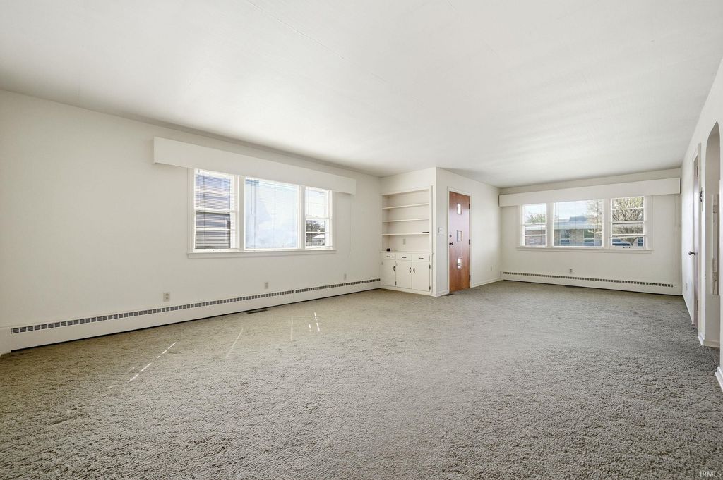 Photo of 622 W South Street, Winchester, IN 47394 (MLS # 202542069)