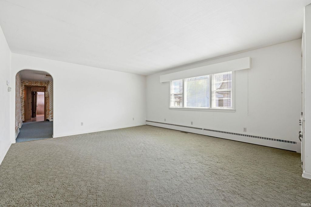 Photo of 622 W South Street, Winchester, IN 47394 (MLS # 202542069)