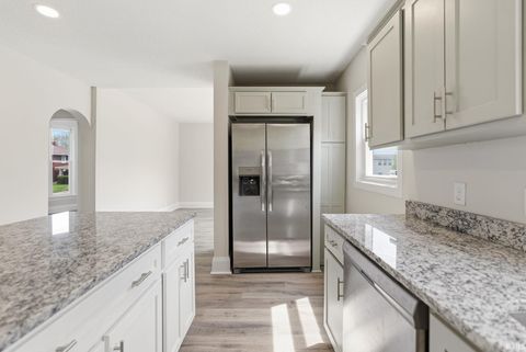Tiny photo for 3632 S Harrison Street, Fort Wayne, IN 46807 (MLS # 202614018)
