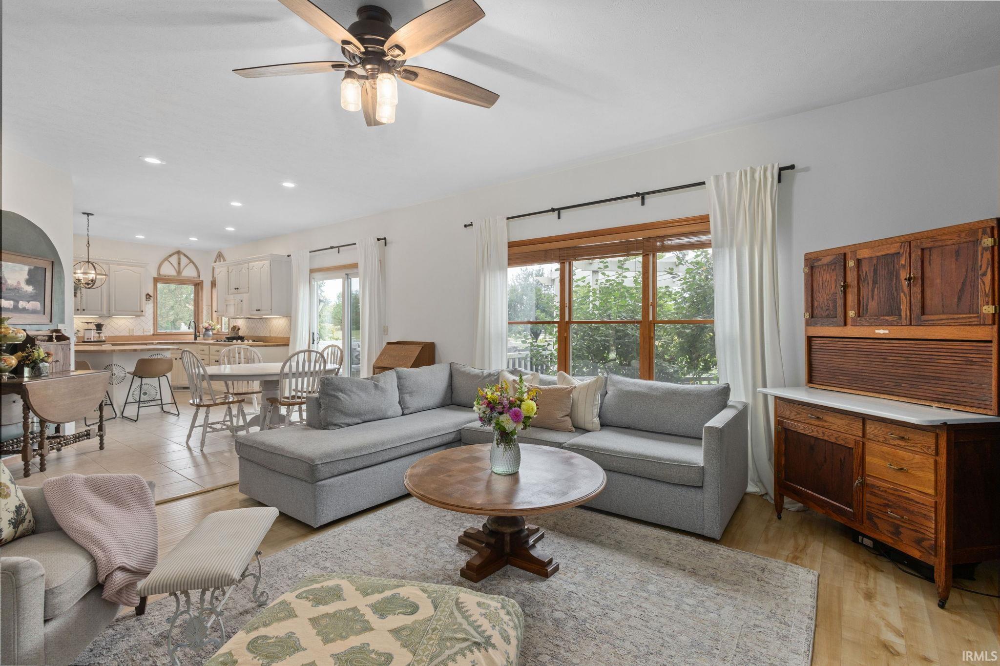 Middlebury, Indiana 46540, United States, 4 Bedrooms Bedrooms, ,4 BathroomsBathrooms,Residential,Active,215493