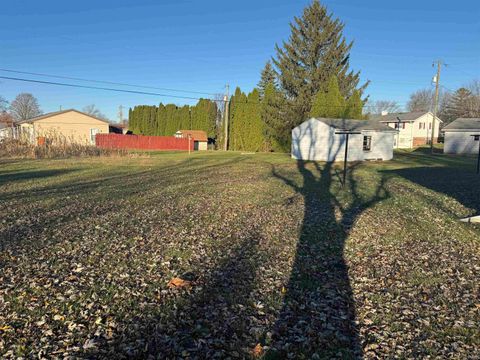 Tiny photo for 136 W MEEK Drive, Bunker Hill, IN 46914 (MLS # 202547944)