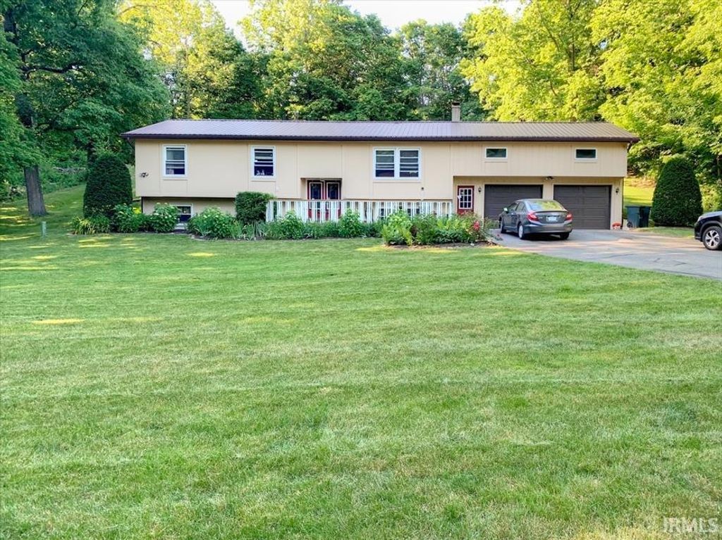 Photo for 3710 W WILLOW WOODS Drive, Logansport, IN 46947 (MLS # 202510944)