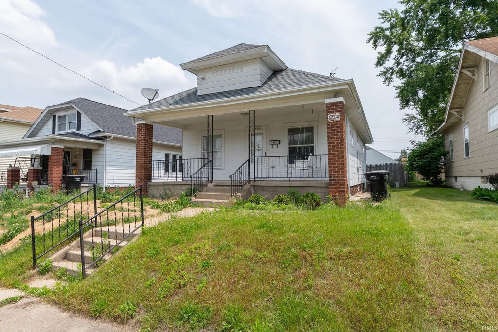 Photo of 1722 Nash Street, South Bend, IN 46613 (MLS # 202536839)