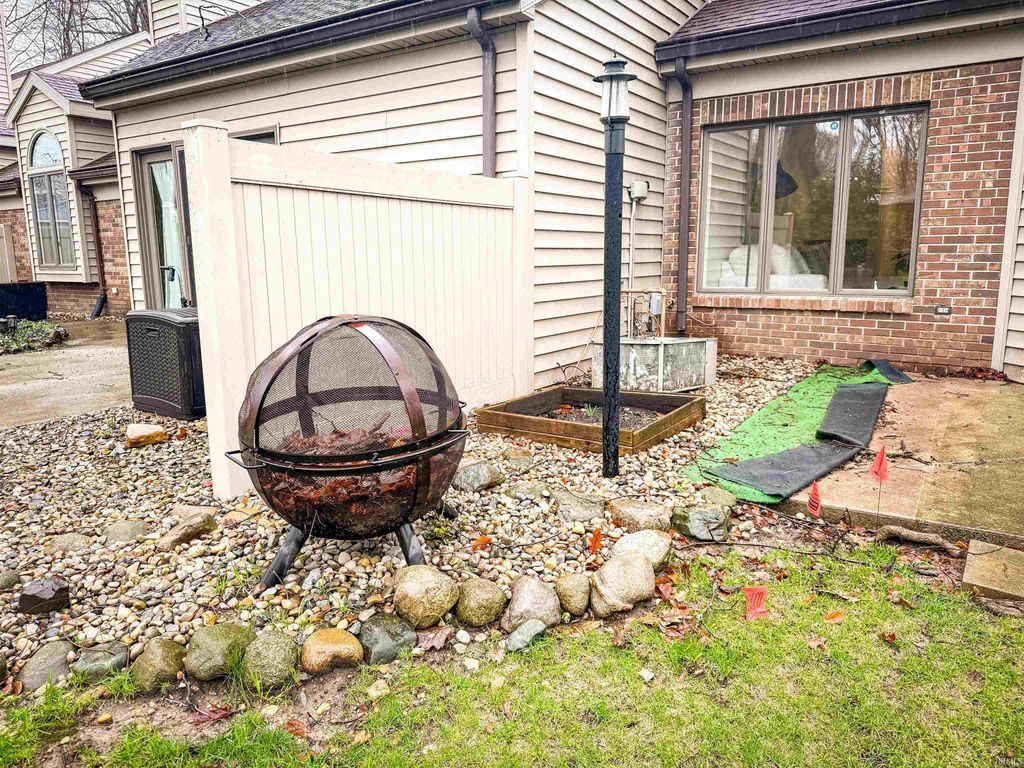 Photo of 4 Boulder Court, Nappanee, IN 46550 (MLS # 202611051)