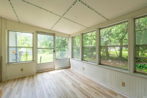 Tiny photo for 11791 N State Road 13 Road, Syracuse, IN 46567 (MLS # 202617417)