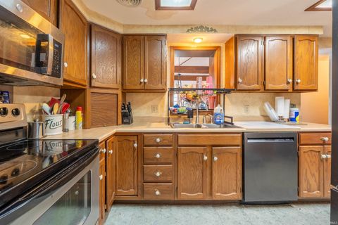 Tiny photo for 11791 N State Road 13 Road, Syracuse, IN 46567 (MLS # 202617417)
