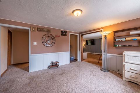 Tiny photo for 11791 N State Road 13 Road, Syracuse, IN 46567 (MLS # 202617417)