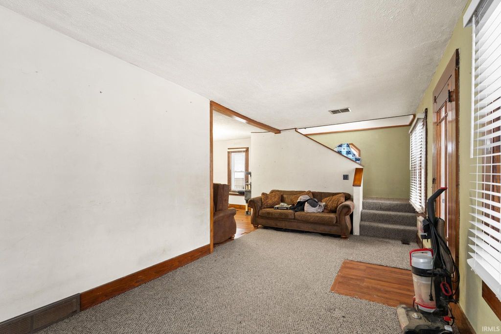 Photo of 1201 Owans Lane Ln, Corydon, IN 47112 (MLS # 202548081)