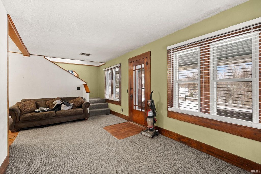 Photo of 1201 Owans Lane Ln, Corydon, IN 47112 (MLS # 202548081)