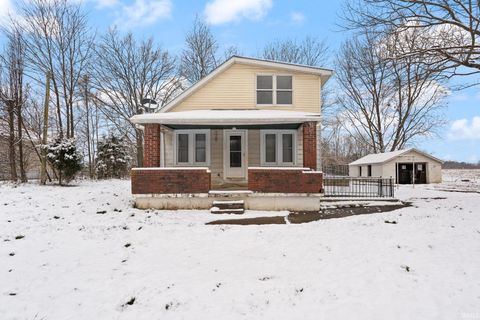 Photo of 1201 Owans Lane Ln, Corydon, IN 47112 (MLS # 202548081)