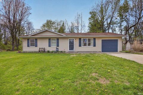Photo of 433 S Tulip Tree Court, Ellettsville, IN 47429 (MLS # 202612411)