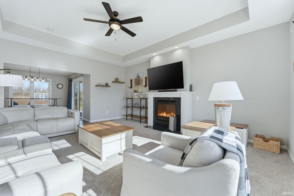 Photo of 9628 Bluffs Corner, Fort Wayne, IN 46825 (MLS # 202606743)