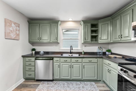 Tiny photo for 8032 N Clinton Street, Fort Wayne, IN 46825 (MLS # 202644948)