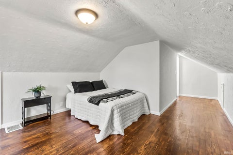 Tiny photo for 8032 N Clinton Street, Fort Wayne, IN 46825 (MLS # 202644948)