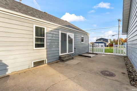 Tiny photo for 8032 N Clinton Street, Fort Wayne, IN 46825 (MLS # 202644948)