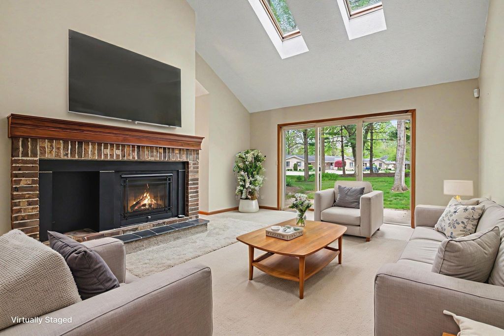Photo of 1 Boulder Court, Nappanee, IN 46550 (MLS # 202615586)