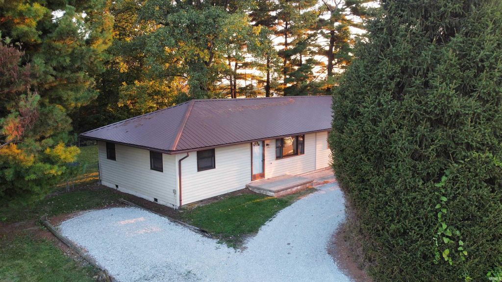 Photo of 220 E 950 S Road, Fairmount, IN 46928 (MLS # 202537360)