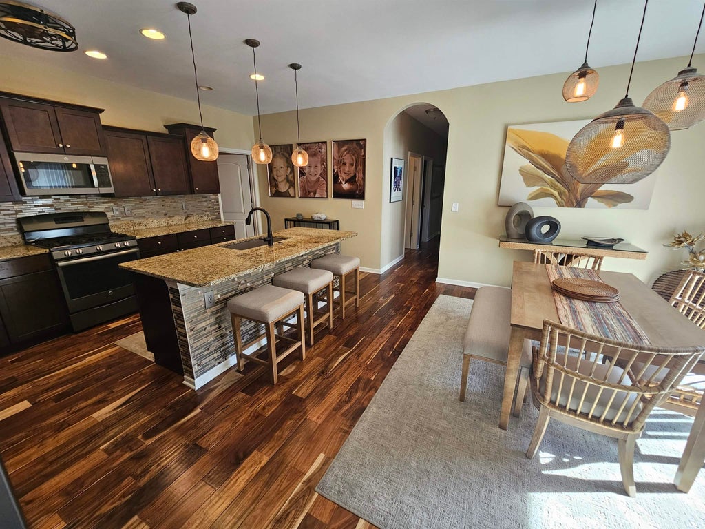Photo of 3418 W Sutton Drive, Mishawaka, IN 46545 (MLS # 202644225)