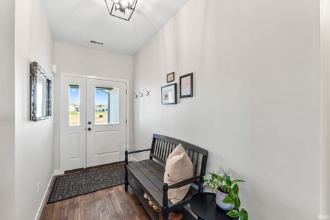 Tiny photo for 12733 Towcester Court, Fort Wayne, IN 46818 (MLS # 202643676)