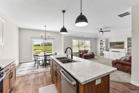 Tiny photo for 12733 Towcester Court, Fort Wayne, IN 46818 (MLS # 202643676)