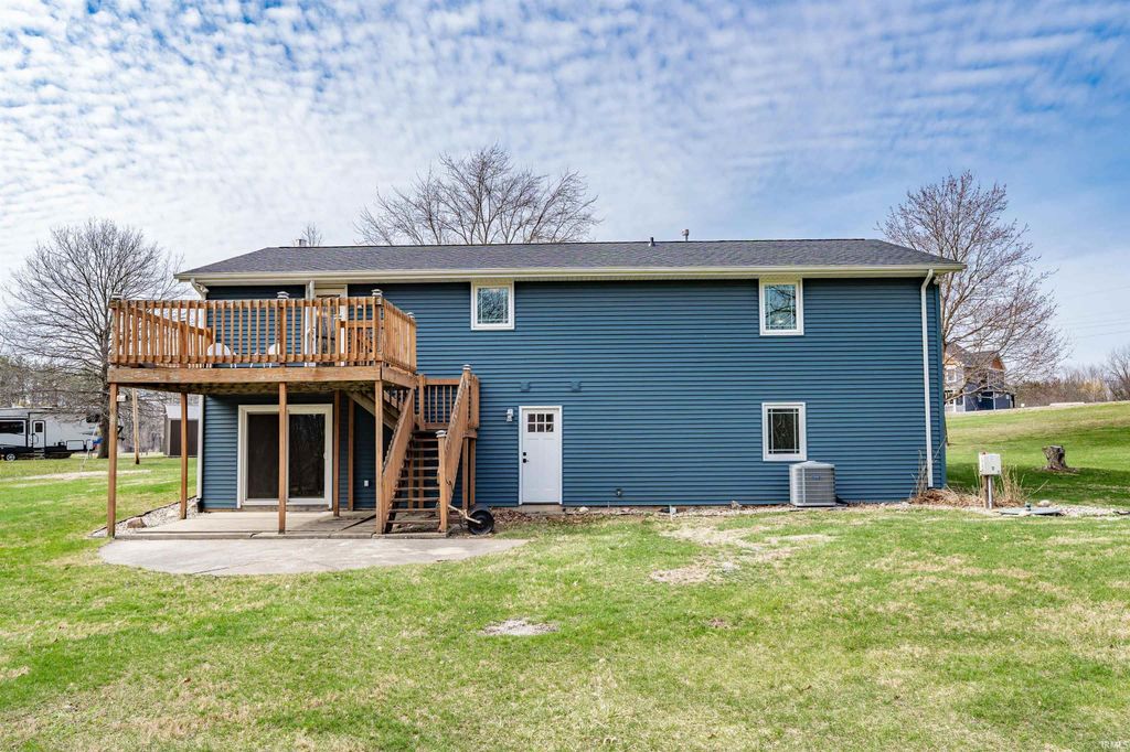 Photo of 5706 Popp Road, Fort Wayne, IN 46845 (MLS # 202611612)