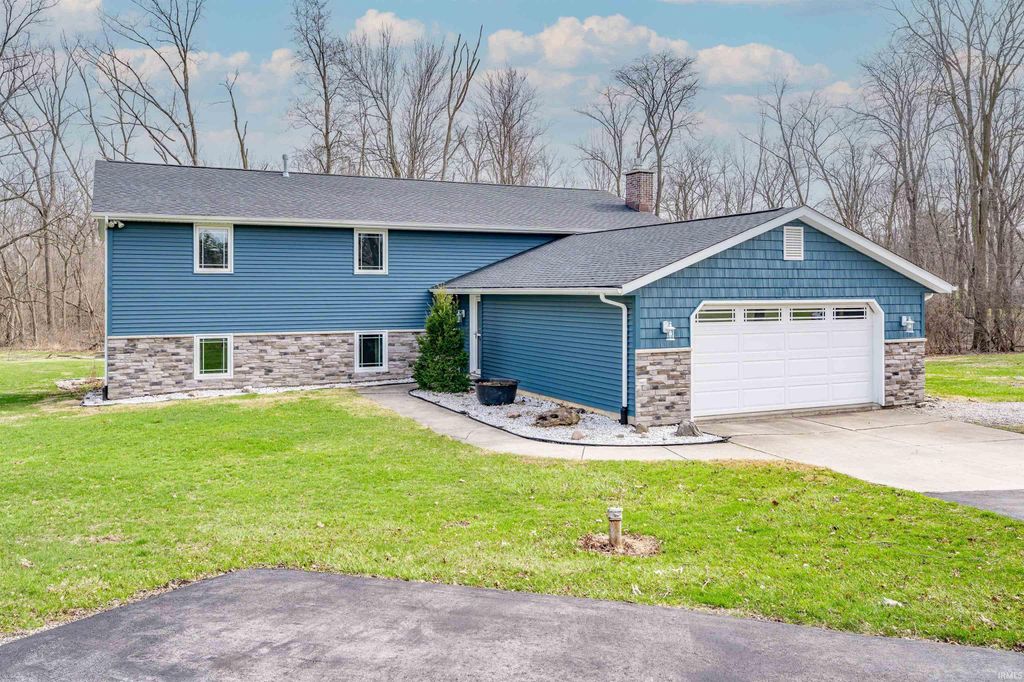 Photo of 5706 Popp Road, Fort Wayne, IN 46845 (MLS # 202611612)