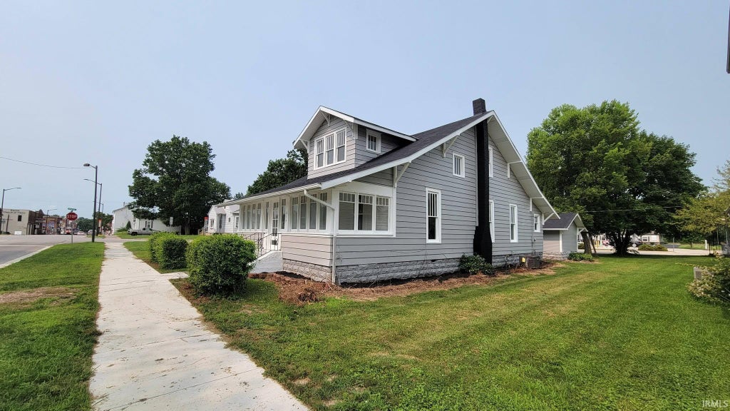 Photo of 419 N Wayne Street, Warren, IN 46792 (MLS # 202630149)