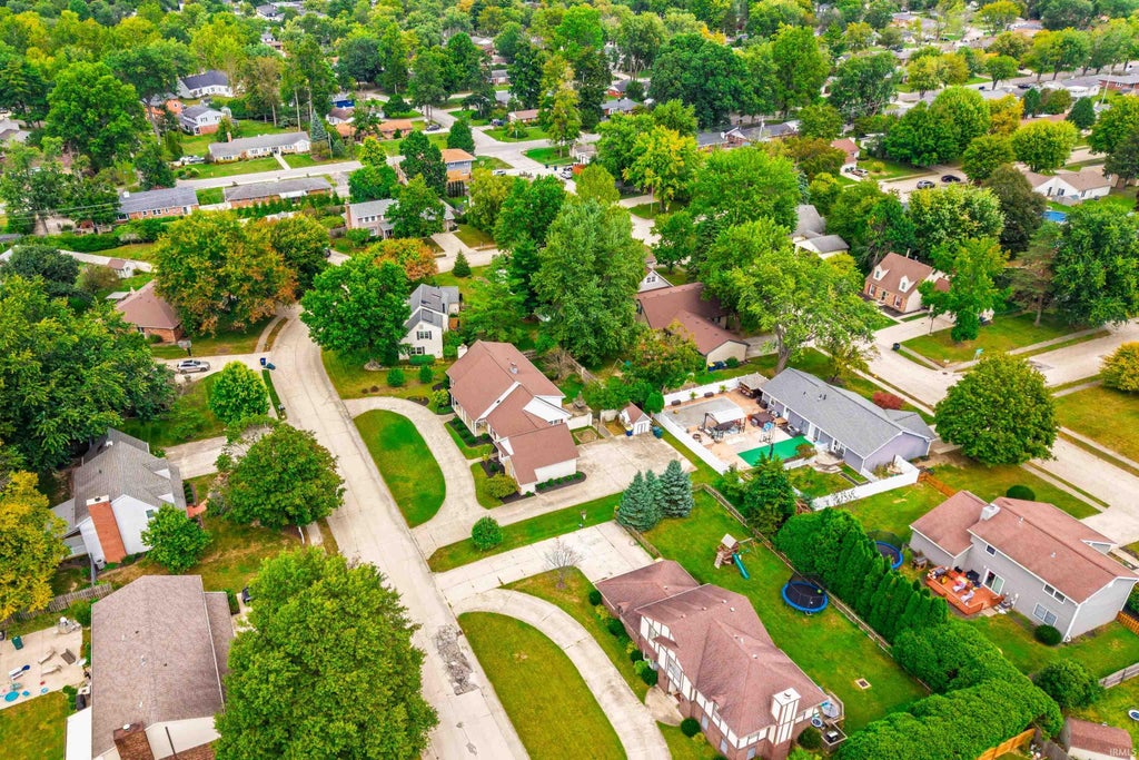 Photo of 3900 N Vienna Woods Drive, Muncie, IN 47304 (MLS # 202638887)