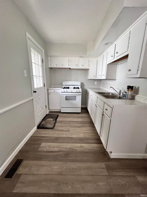 Tiny photo for 820 S Market Street, Kokomo, IN 46902 (MLS # 202540149)